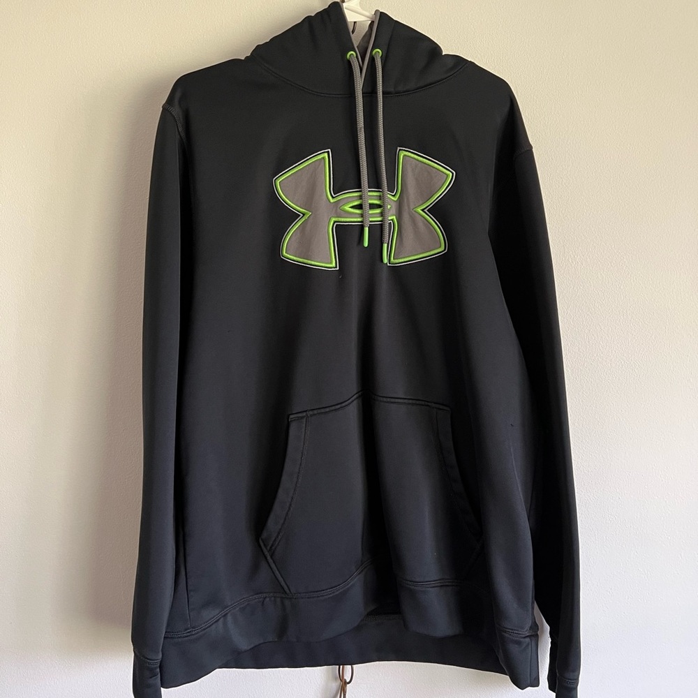 Under Armour Black sweatshirt. Size XL